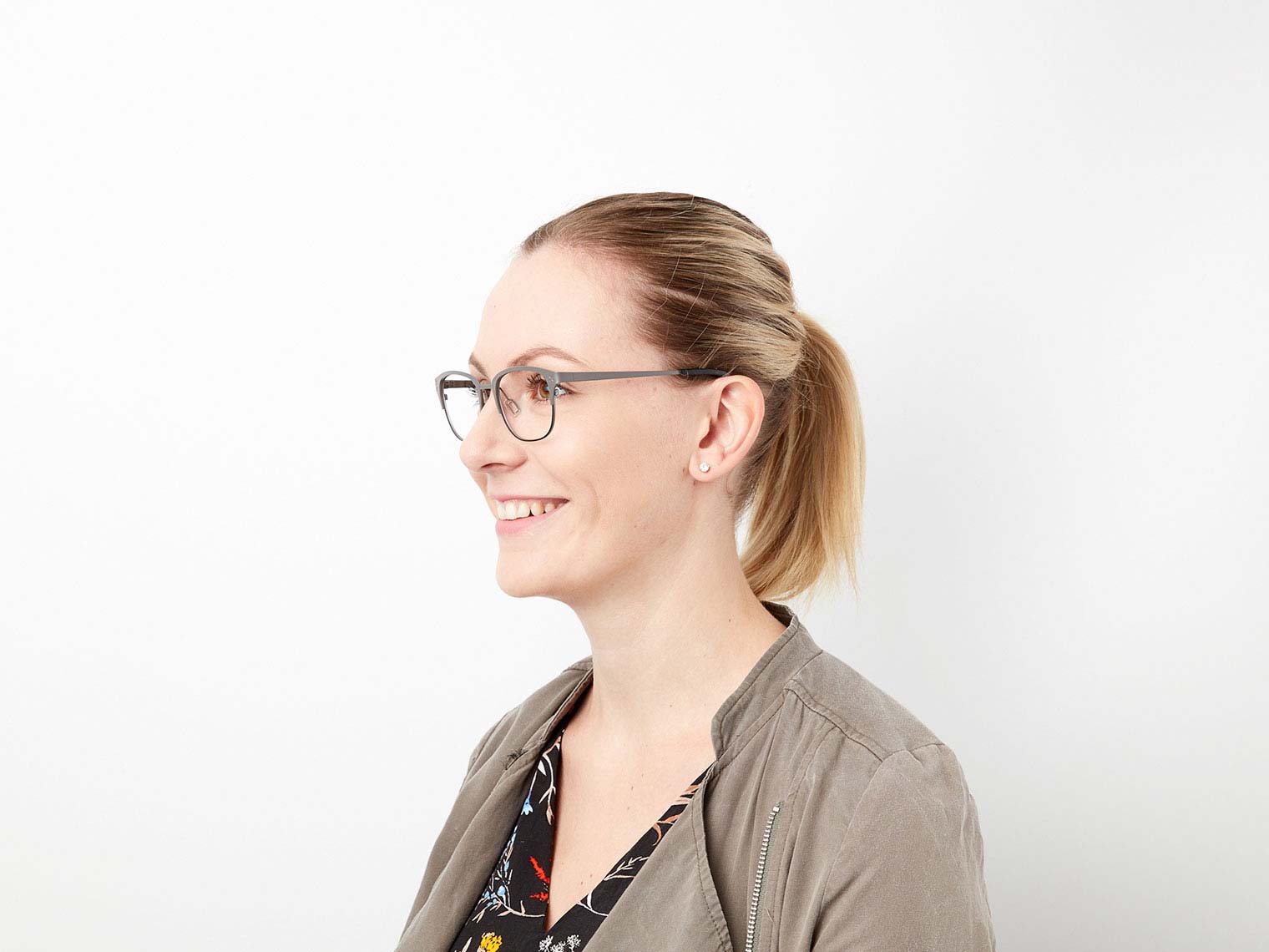 Derek Cardigan Billie 7710 metric view