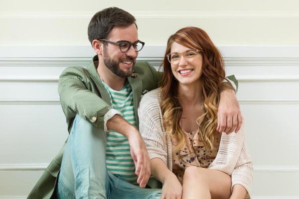 spring-glasses-trend-couple